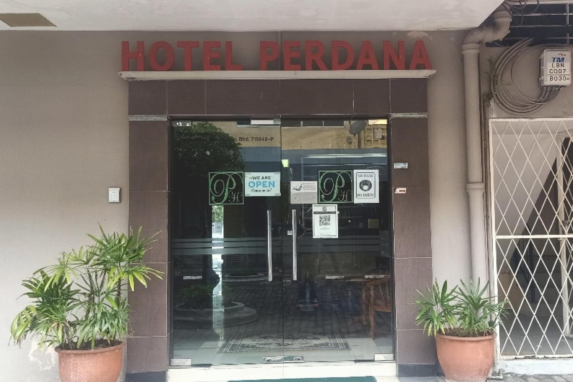 Oyo 90411 Perdana Hotel Labuan Exterior photo